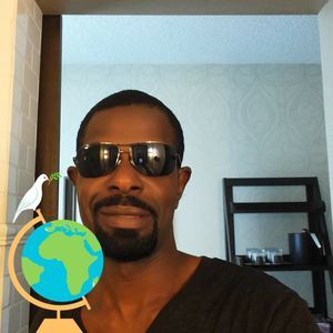 Meet your Posher, Desrick